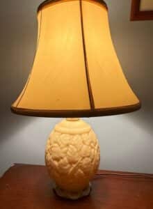 Vintage-Aladdin-Alacite-Oak-Leaf-Table-Lamp