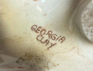 Vintage-Ceramic-Elephant-Figurines-Mexico-Georgia-Clay-Oyster-Shell-third-image