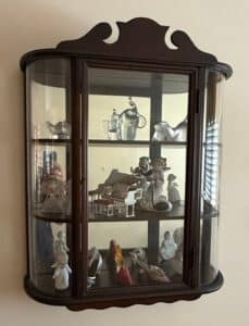 Vintage-Ferguson-Bros.-Federal-Curved-Glass-Mahogany-Wall-Curio-Cabinet