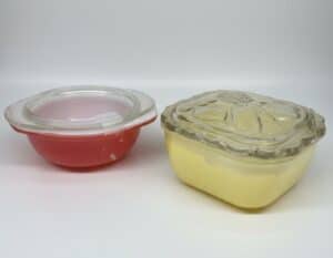 Vintage-Jeanette-Glass-Yellow-Refrigerator-Dish-with-Ruffled-Lid-and-Pyrex-Pink-Casserole-Dish