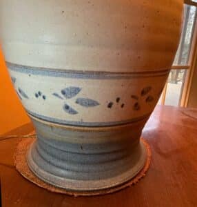 Vintage-Studio-Pottery-Table-Lamp-with-Blue-Floral-Motif-second-image