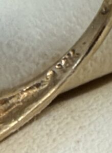 Vintage-k-Gold-Three-Cabochon-Peach-Moonstone-Ring-second-image