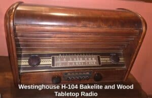 Westinghouse-H-Bakelite-and-Wood-Tabletop-Radio
