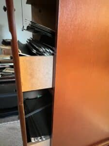 Wooden-File-Cabinet-Dresser-with-Cabriole-Legs-second-image