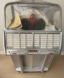 Wurlitzer-Hi-Fidelity-Jukebox