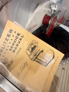 Wurlitzer-Hi-Fidelity-Jukebox-fourth-image