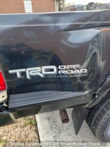 Toyota-Tacoma-TRD-Off-Road-Pickup-Truck-second-image