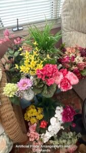 Artificial-Floral-Arrangements-and-Garlands-second-image-1