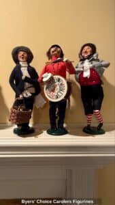 Byers-Choice-Carolers-Figurines