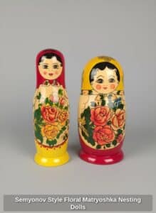 Semyonov-Style-Floral-Matryoshka-Nesting-Dolls