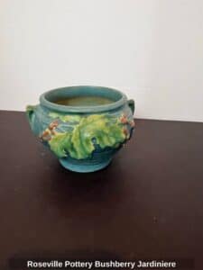Roseville-Pottery-Bushberry-Jardiniere-1