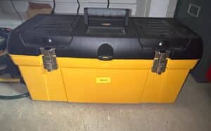 DeWalt-Style-Toolbox-with-Hand-Saws-and-Blades