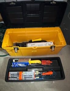 DeWalt-Style-Toolbox-with-Hand-Saws-and-Blades-second-image