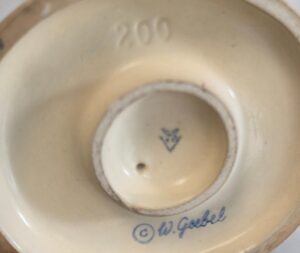 Hummel-Goebel-Little-Goat-Herder-Figurine-second-image