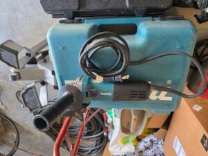 Makita-DAF-or-Angle-Drill-with-Case