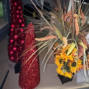 Assorted-Holiday-Decor