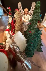Christmas-Angel-Figurines-and-Decor-Assortment-second-image