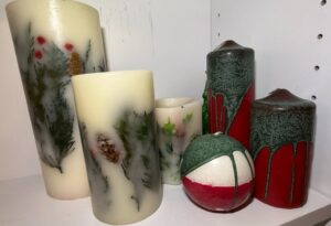 Christmas-Botanical-Pillar-and-Ball-Candles