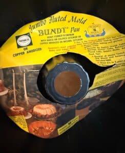Nordic-Ware-Jumbo-Fluted-Bundt-Pan-second-image