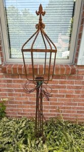 Ornate-Wrought-Iron-Garden-Trellises-1