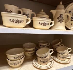 Pfaltzgraff-Village-Dinnerware-Set