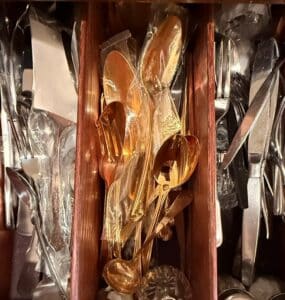 Rogers-Bros-E.P.-Korea-Oneida-Stainless-Steel-Flatware-Set-with-Salad-Servers