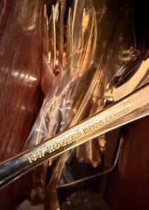 Rogers-Bros-E.P.-Korea-Oneida-Stainless-Steel-Flatware-Set-with-Salad-Servers-third-image