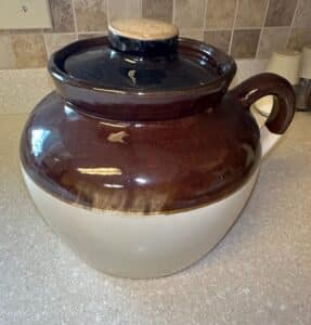 Stoneware-Bean-Pot