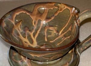 Studio-Pottery-Gravy-Boat-and-Underplate-second-image