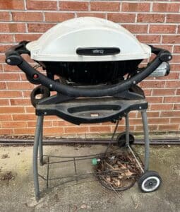 Weber-Q-Series-Portable-Grill-second-image-1