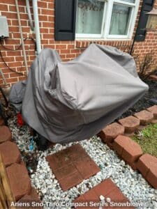 Ariens-Sno-Thro-Compact-Series-Snowblower-second-image