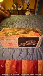 Lincoln-Model-L-Convertible-Radio-Replica