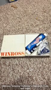 Winross-America-Collectors-Club-Semi-Truck-and-Trailer