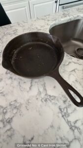 Griswold-No.-Cast-Iron-Skillet