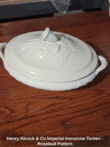 Henry-Alcock-Co-Imperial-Ironstone-Tureen-Rosebud-Pattern