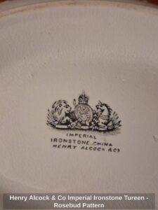 Henry-Alcock-Co-Imperial-Ironstone-Tureen-Rosebud-Pattern-third-image