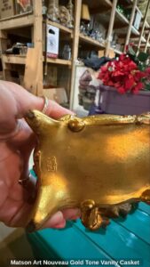 Matson-Art-Nouveau-Gold-Tone-Vanity-Casket-second-image