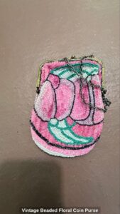 Vintage-Beaded-Floral-Coin-Purse