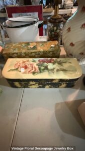 Vintage-Floral-Decoupage-Jewelry-Box