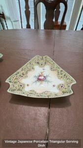 Vintage-Japanese-Porcelain-Triangular-Serving-Dish