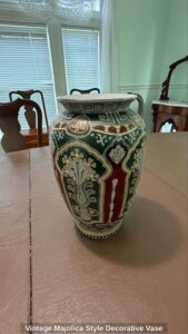 Vintage-Majolica-Style-Decorative-Vase