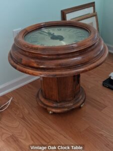 Vintage-Oak-Clock-Table-second-image