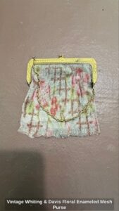 Vintage-Whiting-Davis-Floral-Enameled-Mesh-Purse