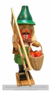Erzgebirgische-Holzkunst-Christian-Ulbricht-Apple-Picker-Nutcracker-second-image-1