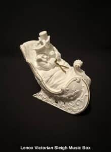 Lenox-Victorian-Sleigh-Music-Box-second-image-1