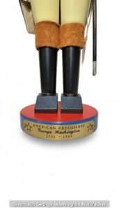Steinbach-George-Washington-Nutcracker-second-image-1