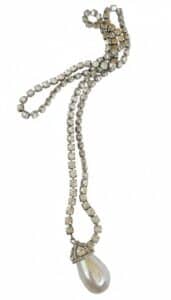 Rhinestone-and-Faux-Pearl-Pendant-Necklace