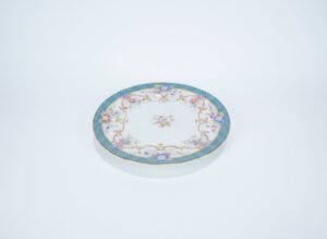 Royal-Albert-Old-Country-Roses-Teacup-and-Saucer