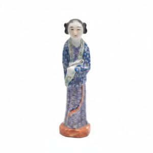 Vintage-Chinese-Famille-Rose-Porcelain-Figurine-of-a-Woman