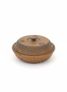 Vintage-Hand-Carved-Wooden-Trinket-Box-with-Inlay